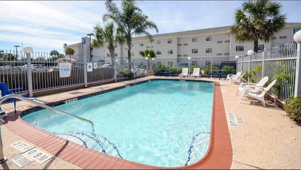 Oyo Townhouse Beaumont Medical Center Area Hotel Exterior photo